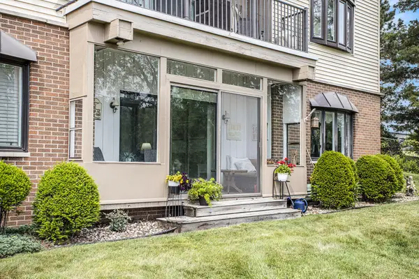 225 W Columbia Avenue #6, Battle Creek, MI 49015