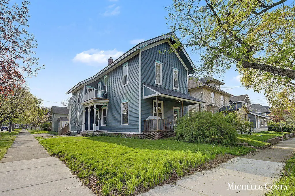 134 Indiana Avenue Sw, Grand Rapids, MI 49504 - #1