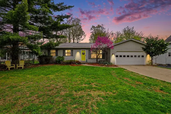 566 N Marshall Avenue, Marshall, MI 49068