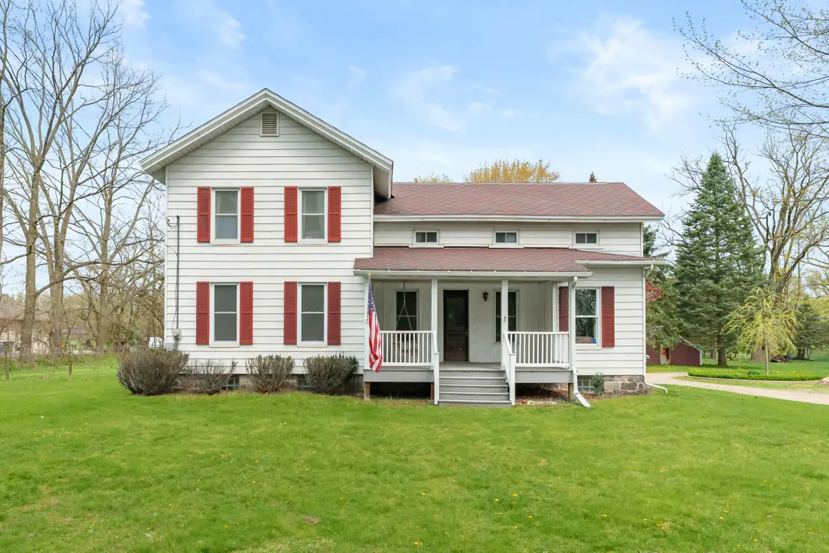 6817 E T Avenue, Vicksburg, MI 49097 - #1