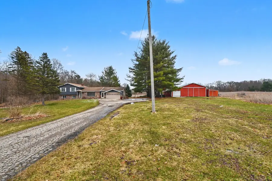 11400 Tefft Avenue Ne #B, Rockford, MI 49341 - #3