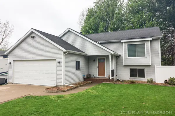 3215 Sunrise Street Se, Grand Rapids, MI 49508