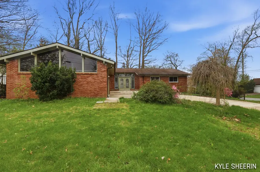 4786 Bonnie Avenue Se, Grand Rapids, MI 49508 - #3