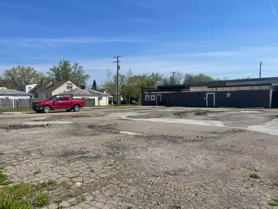 22110 W Warren Avenue, Redford, MI 48239 - #2