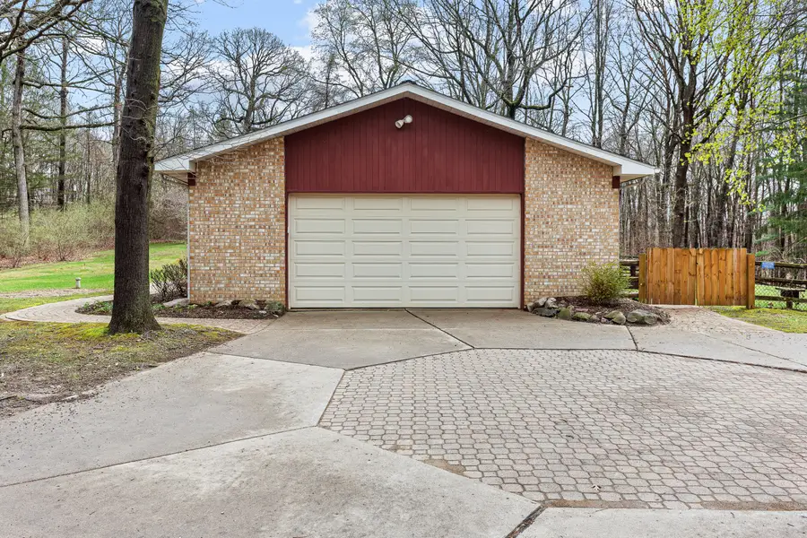 250 Scottshill Road, Milford, MI 48381 - #3
