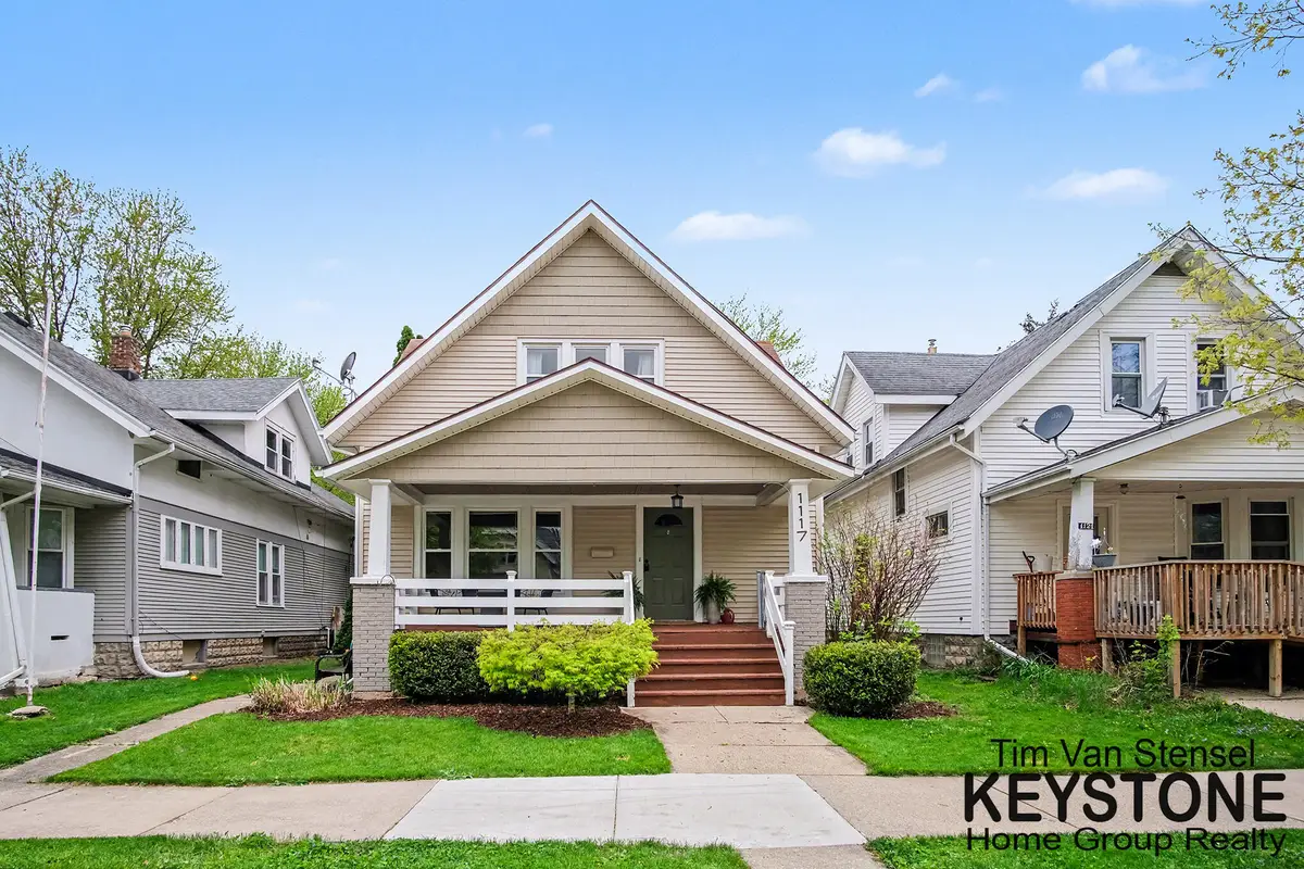 1117 Powers Avenue Nw, Grand Rapids, MI 49504 - #1