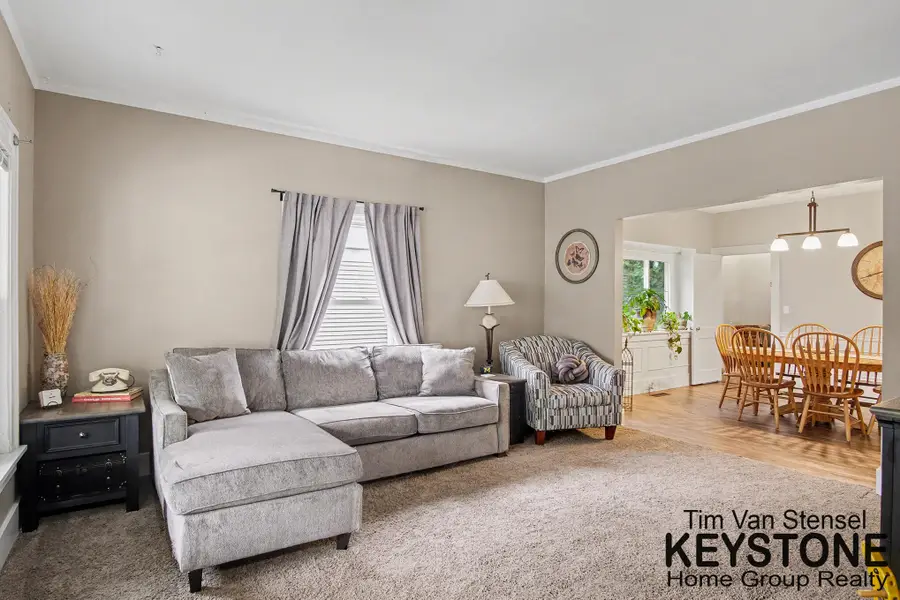 1117 Powers Avenue Nw, Grand Rapids, MI 49504 - #2