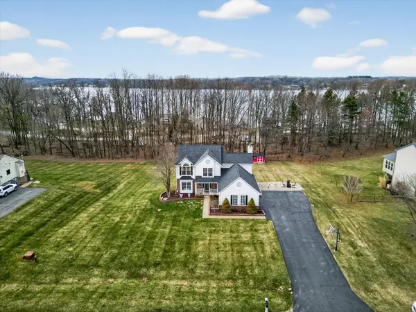 7233 N Lake Orchard Drive, Chelsea, MI 48118