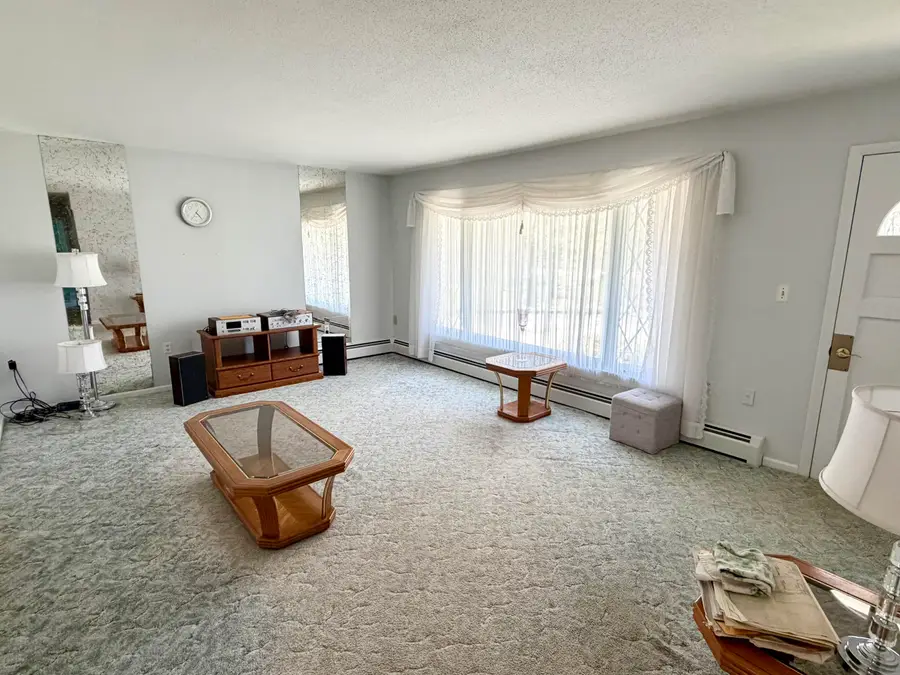 3661 E Sternberg Road, Fruitport, MI 49415 - #2