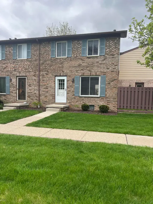 143 Sheffield Drive, Saline, MI 48176