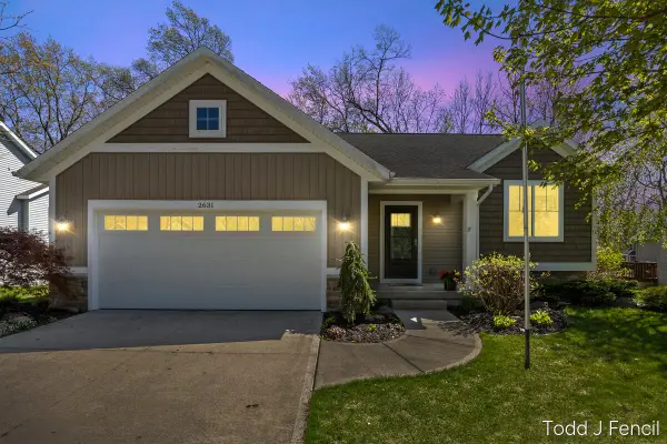 2631 Stockwood Drive Ne, Grand Rapids, MI 49505