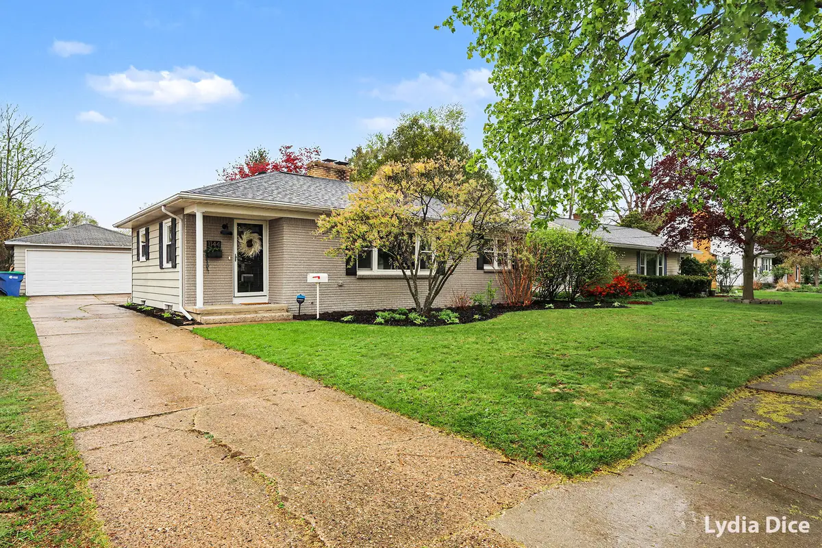 1144 Ellsmere Street Ne, Grand Rapids, MI 49505 - #1