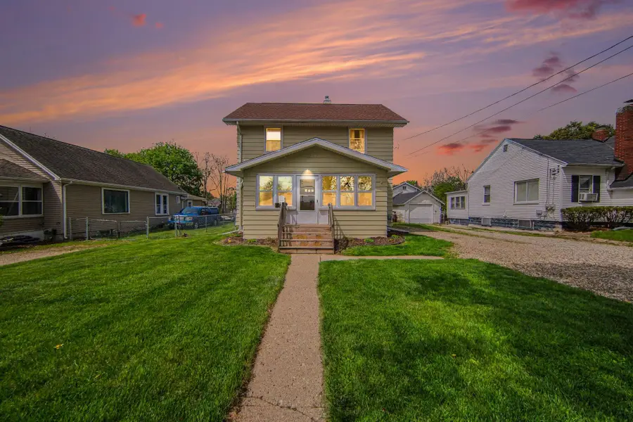 342 N Grinnell Street, Jackson, MI 49202 - #3