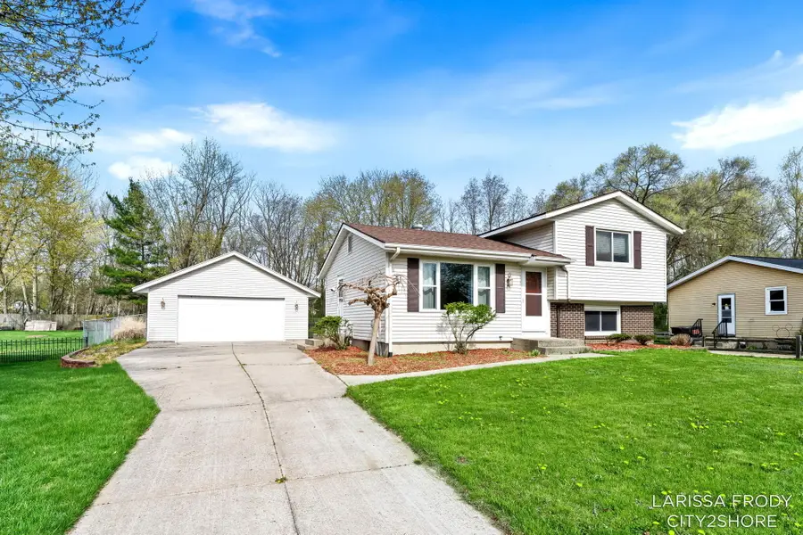 245 Helen Drive, Rockford, MI 49341 - #2