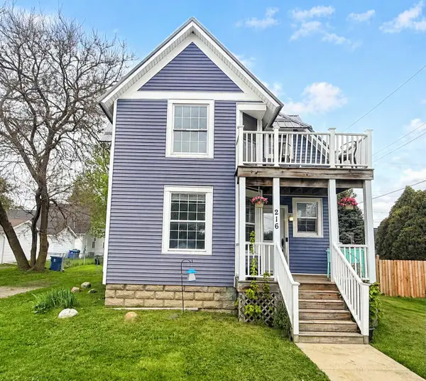 216 Oak Street, Hopkins, MI 49328