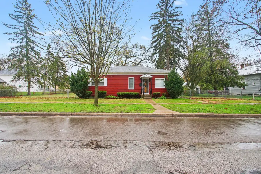 511 E Isabella Avenue, Muskegon, MI 49442 - #2