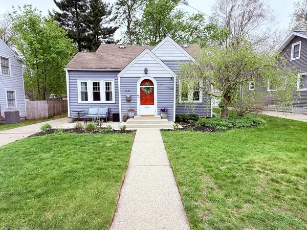 1649 Philadelphia Avenue Se, Grand Rapids, MI 49507