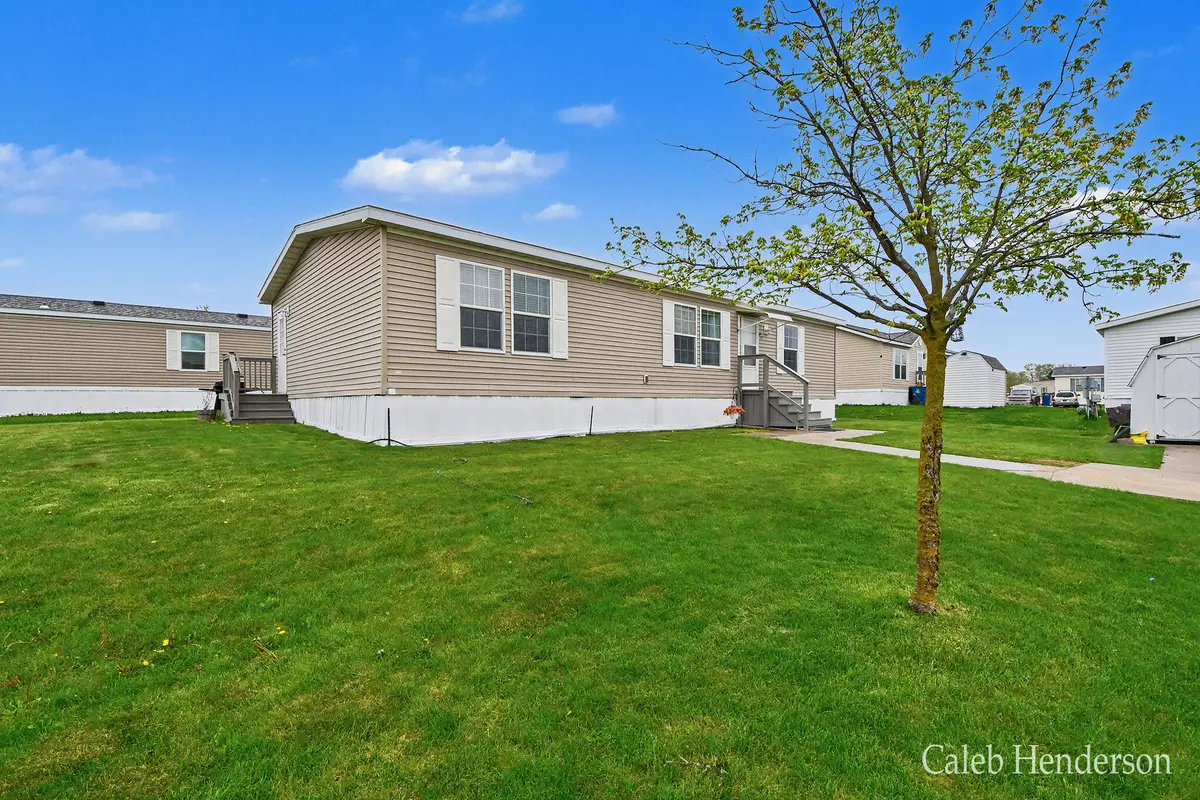 1131 Glasgow Avenue, Wayland, MI 49348 - #1