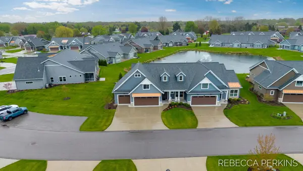 4715 West Wind Drive #41, Holland, MI 49423