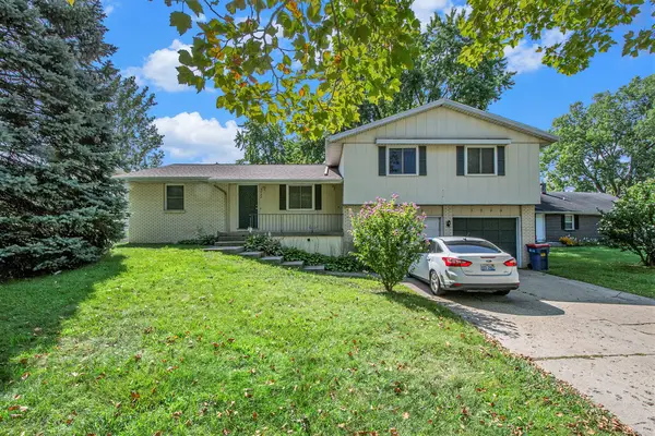 3920 Camelot Drive Se #3922, Grand Rapids, MI 49546