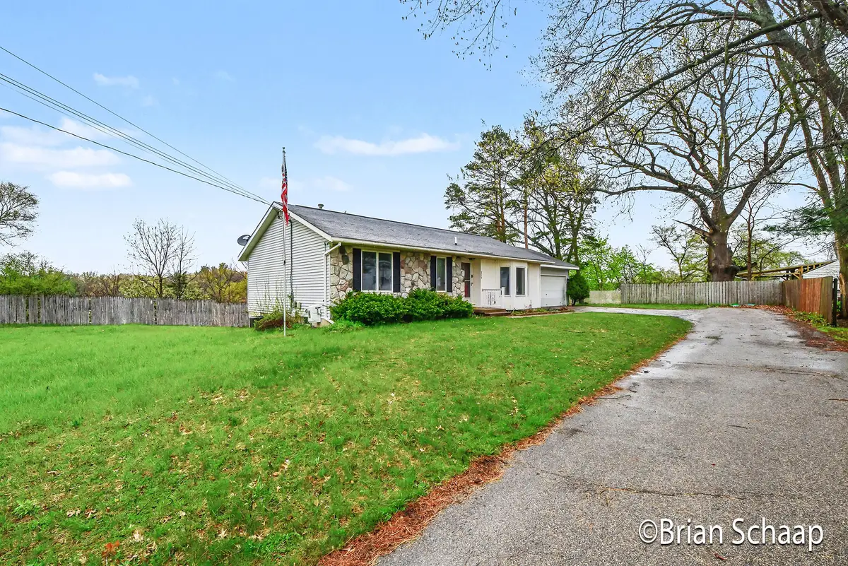 3170 Morley Avenue Ne, Grand Rapids, MI 49505 - #1