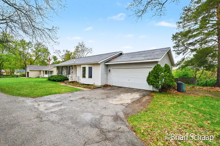 3170 Morley Avenue Ne, Grand Rapids, MI 49505 - #3