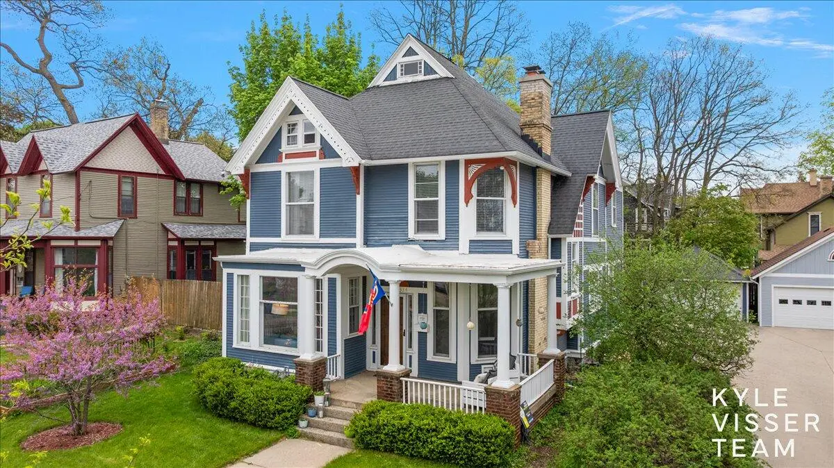 334 Union Avenue Se, Grand Rapids, MI 49503 - #1