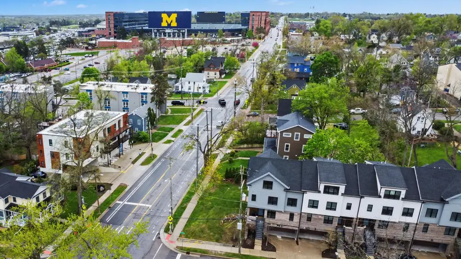 103 W Davis Avenue, Ann Arbor, MI 48103 - #2