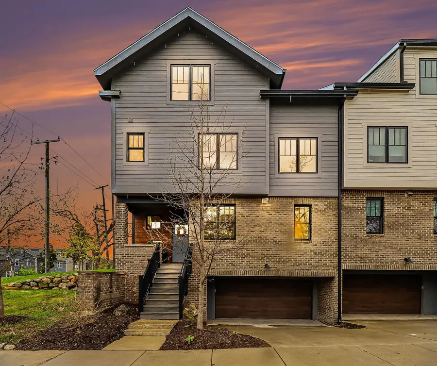 103 W Davis Avenue, Ann Arbor, MI 48103 - #3