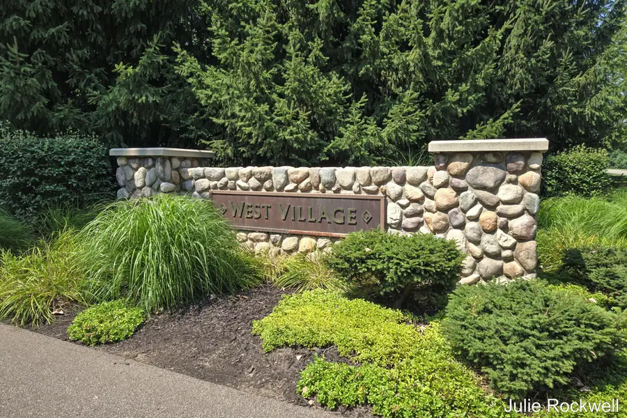 4985 W Village Court Se, Ada, MI 49301 - #2