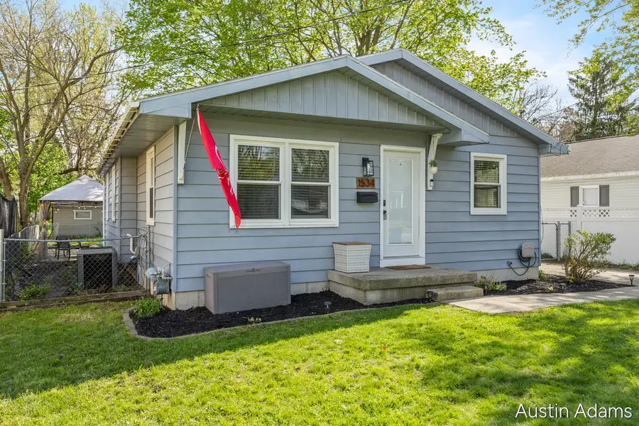 1534 Mason Street Ne, Grand Rapids, MI 49503 - #2