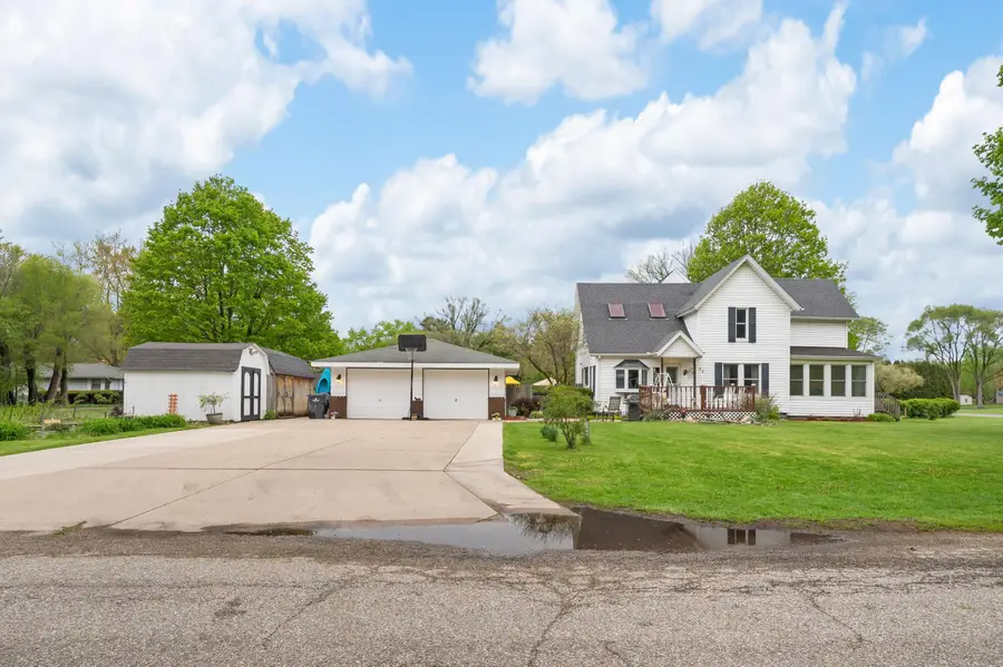 5232 Washington Avenue, Saint Joseph, MI 49085 - #2