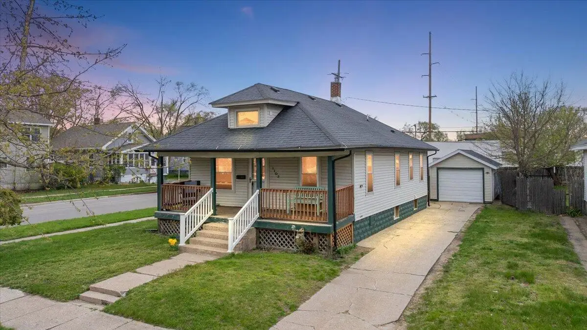 1103 Franklin Avenue, Grand Haven, MI 49417 - #1