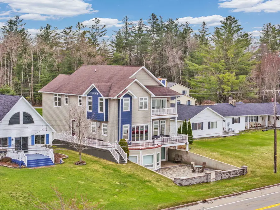 2121 Sunnyside Drive, Cadillac, MI 49601 - #2