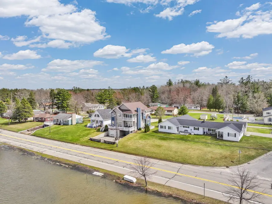 2121 Sunnyside Drive, Cadillac, MI 49601 - #3