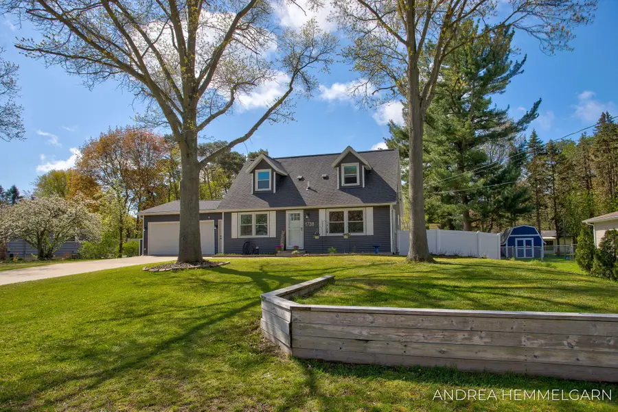 1738 Columbus Street, Holland, MI 49424 - #3