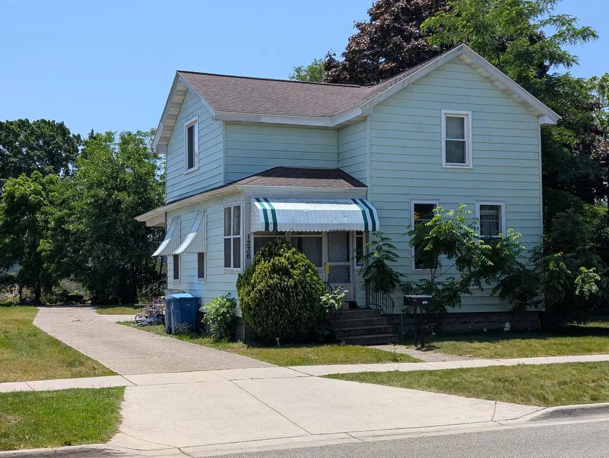 1236 Fulton Avenue, Grand Haven, MI 49417 - #1