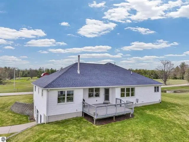 8965 S 35 Road, Cadillac, MI 49601 - #2
