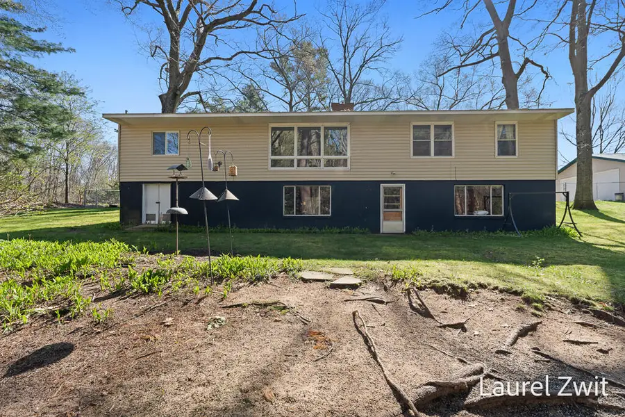9189 Cook Street, Montague, MI 49437 - #3