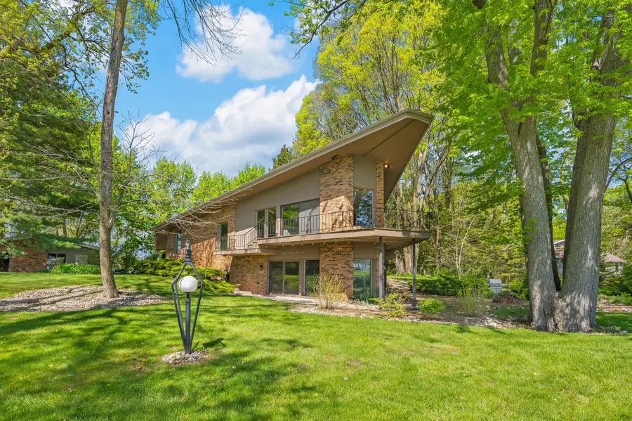 2135 Derfla Drive, Saint Joseph, MI 49085 - #3