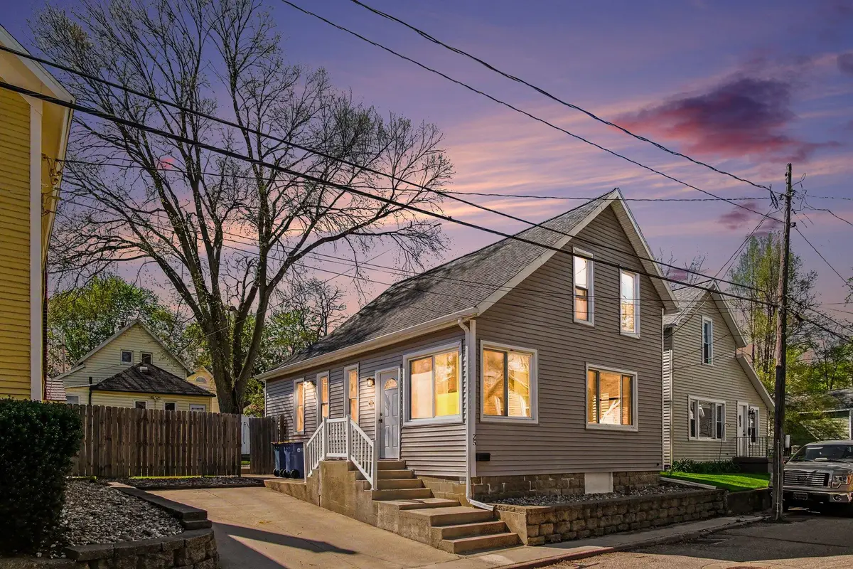 25 Mack Avenue Ne, Grand Rapids, MI 49503 - #1
