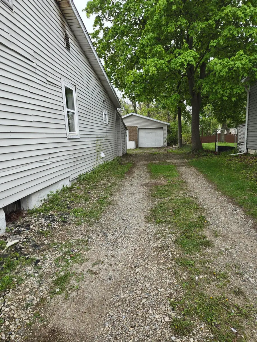64 Spring Street, Hillsdale, MI 49242 - #3