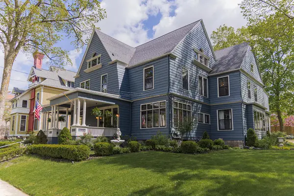 226 College Avenue Se, Grand Rapids, MI 49503