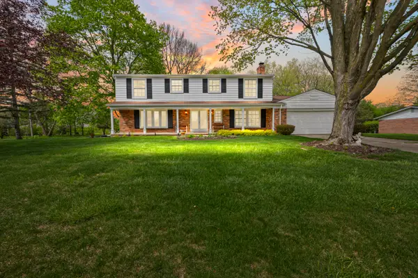 19168 Chelton Drive, Beverly Hills, MI 48025