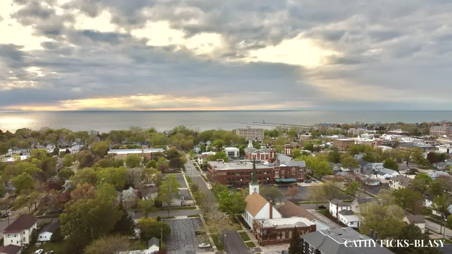 1012 Pearl Street, Saint Joseph, MI 49085 - #3
