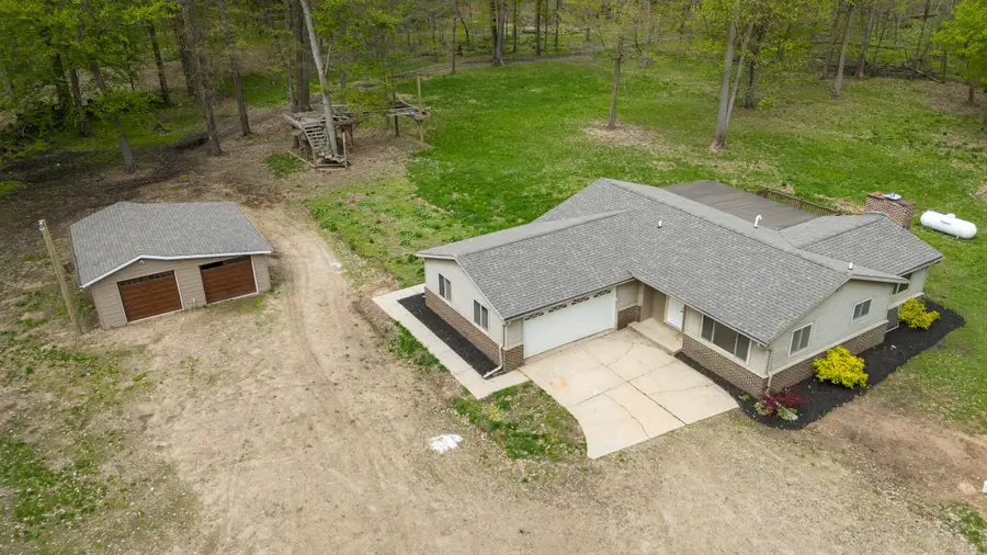 38338 64th Avenue, Paw Paw, MI 49079 - #2