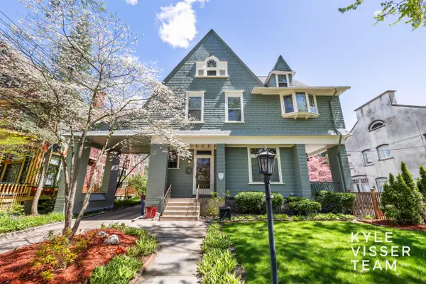304 Paris Avenue Se, Grand Rapids, MI 49503
