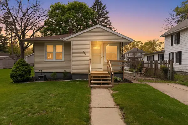 828 Fleming Avenue, Jackson, MI 49202