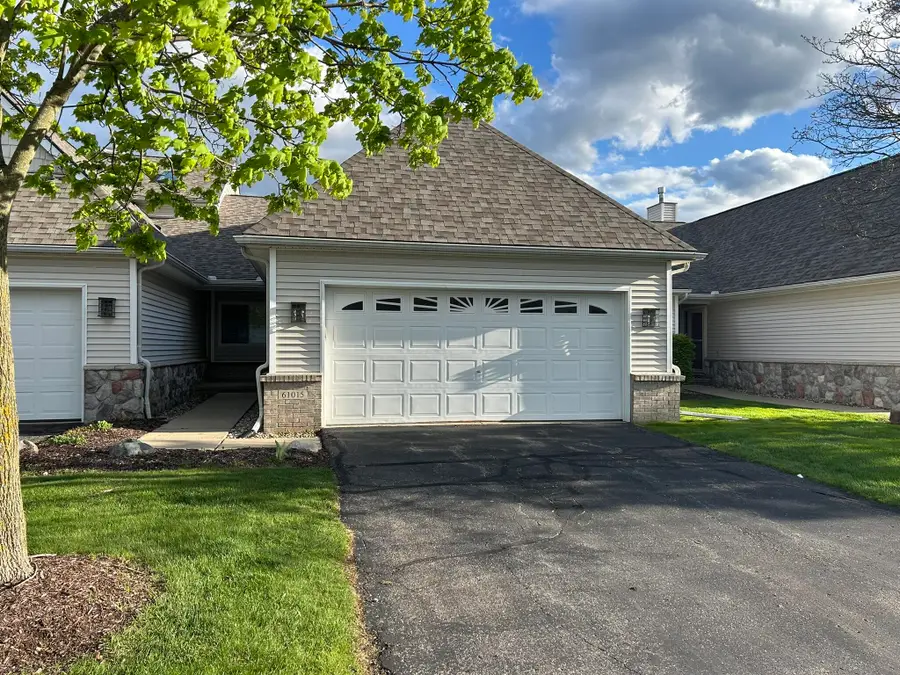 61015 Evergreen Court, South Lyon, MI 48178 - #2