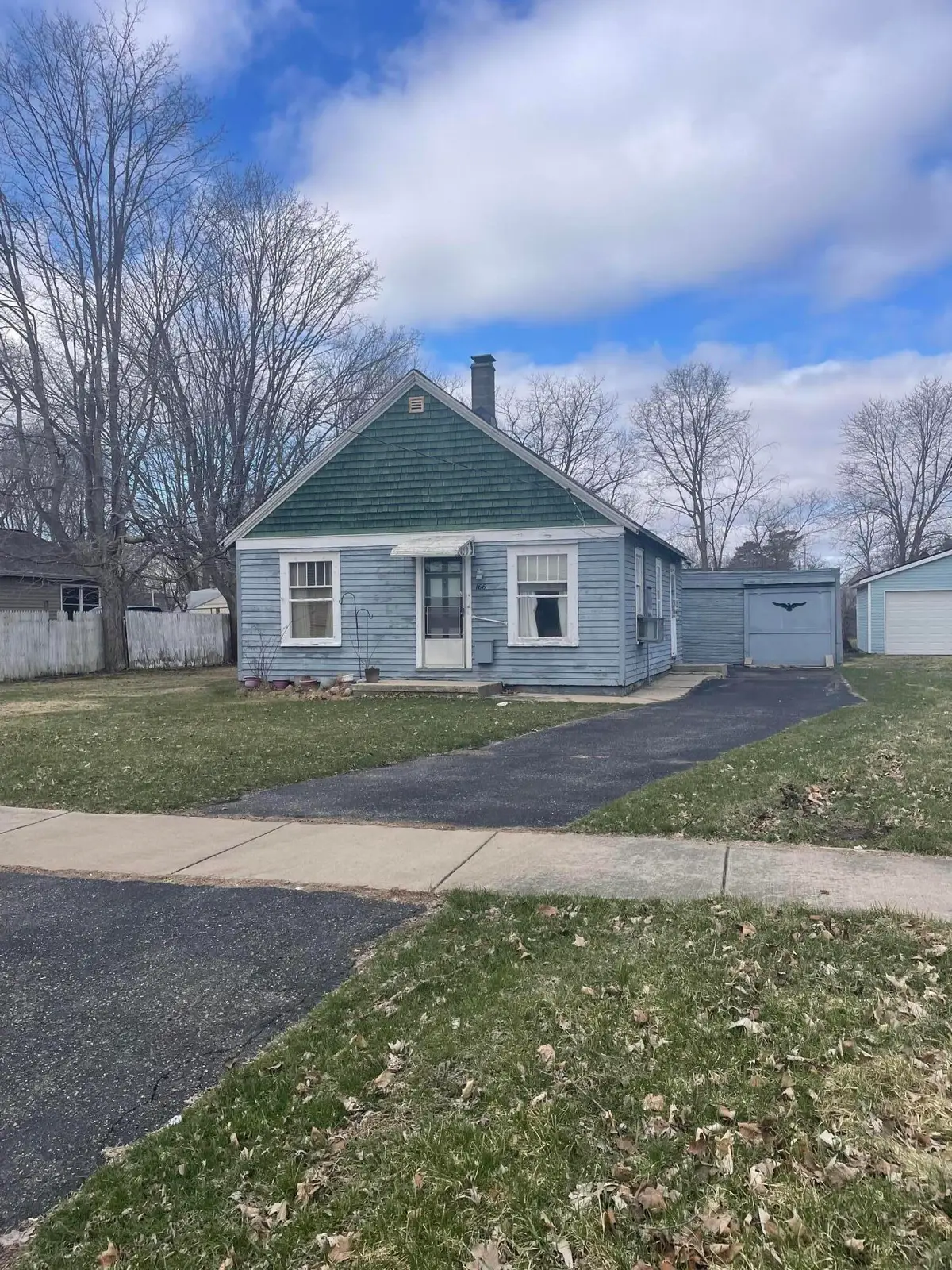 166 S Pleasant Street, Lowell, MI 49331 - #1